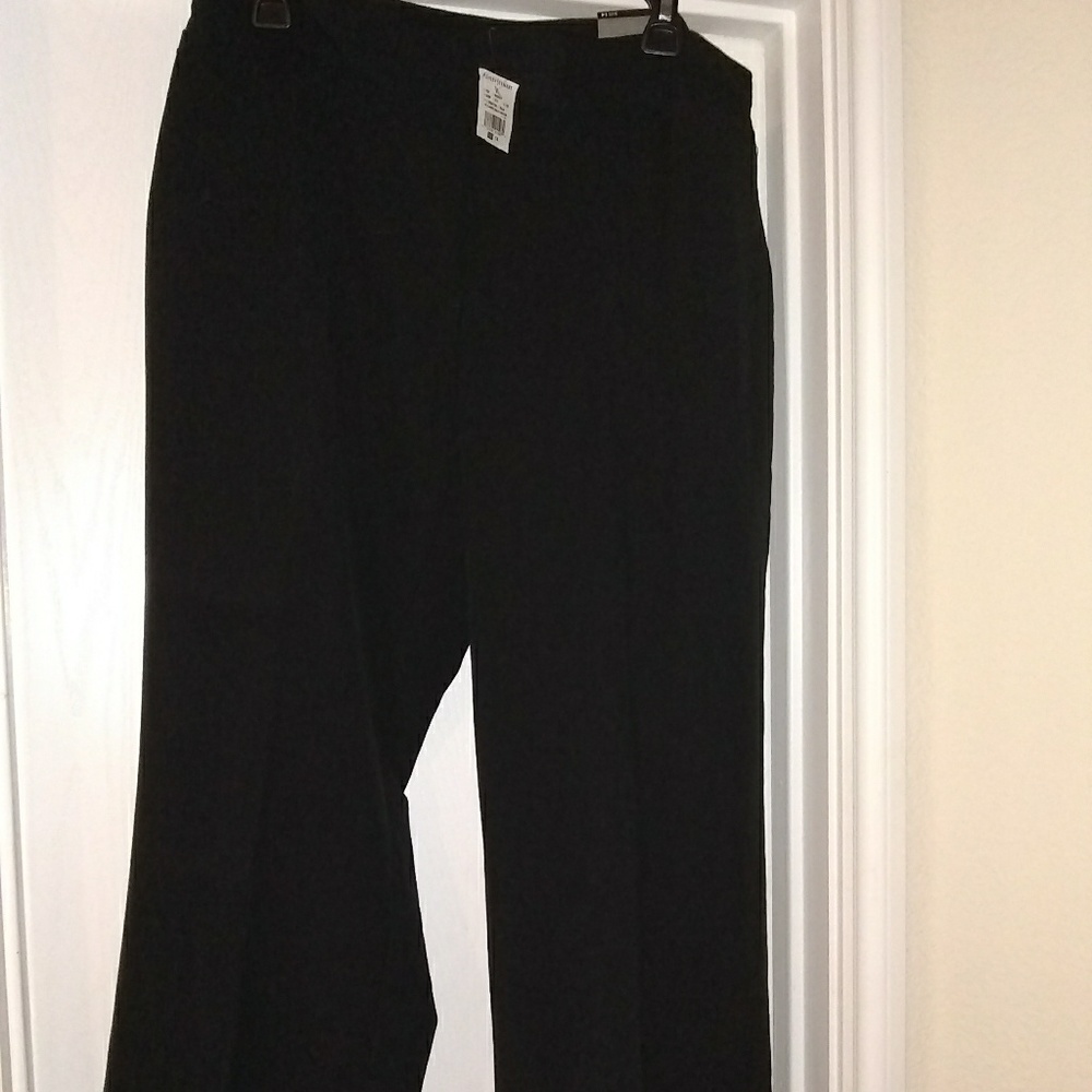Brand new Ashley Stewart capri pants
